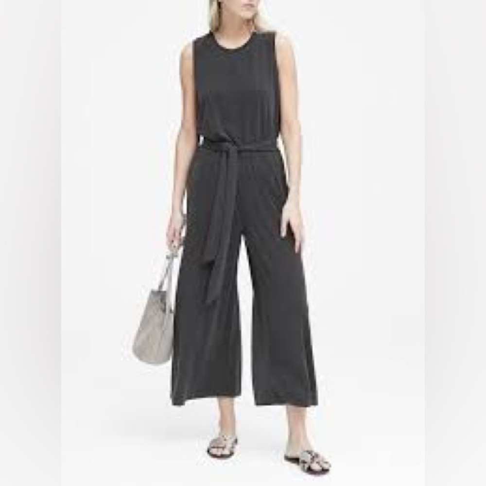 Sandwash Navy Banana Republic Sleeveless Jumpsuit